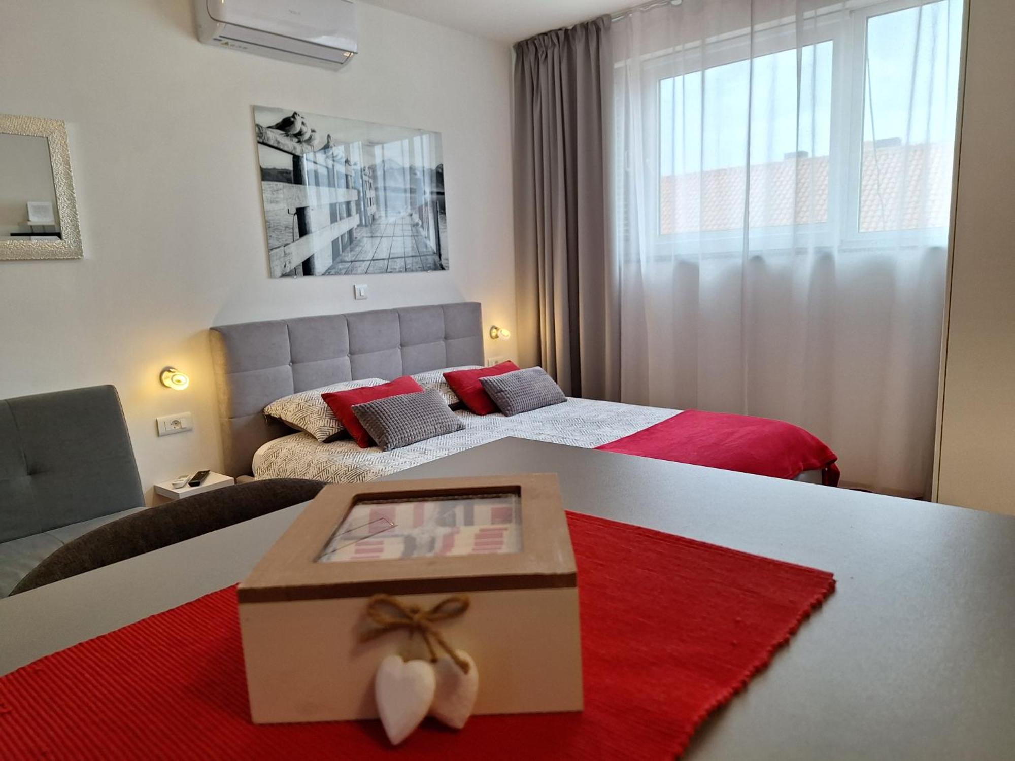 Apartment Lea Maria ザダル エクステリア 写真